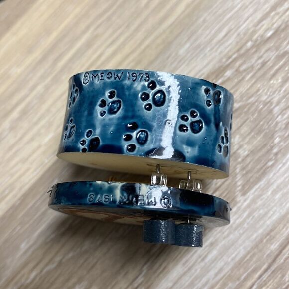 Cat trinket box jewelry holder kitty cat paw prints vintage earrings pin trinket - Picture 2 of 5